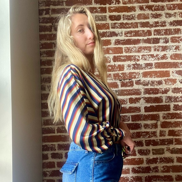 Forever 21 contemporary striped crop top - Picture 2 of 9